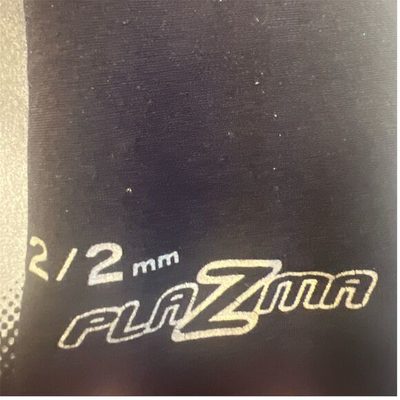 BARE Plazma 2/2mm Shorty Wetsuit Black Red Youth Medium 8/10 - Picture 5 of 10